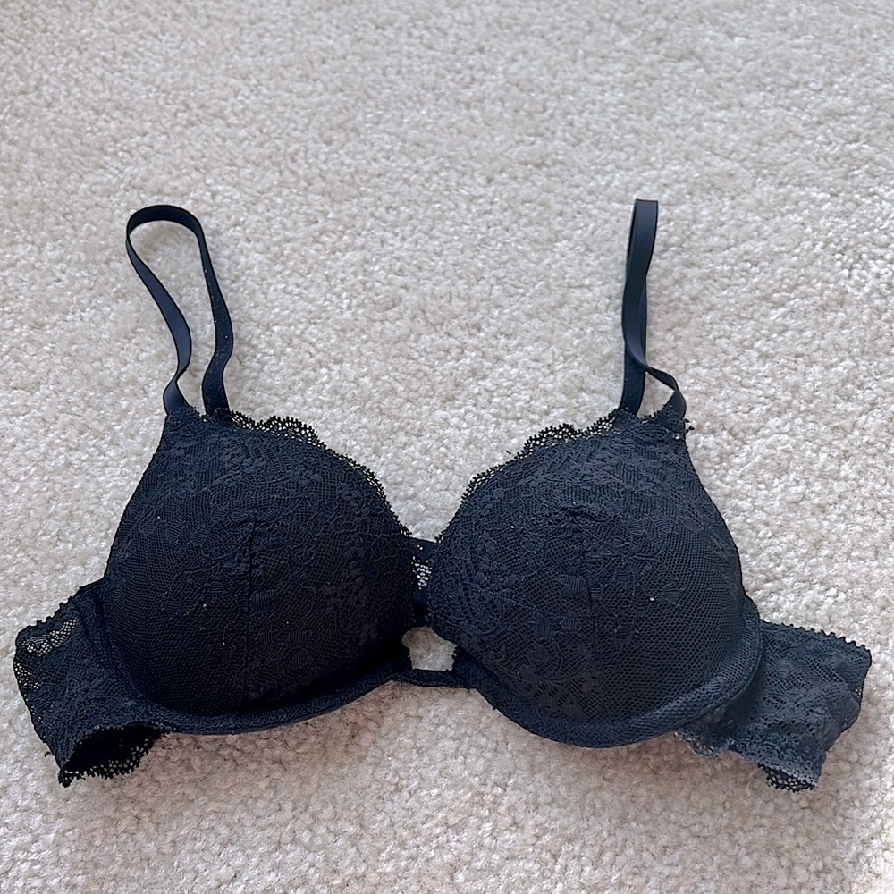 GapBody Favorite Ultra Push-up Black Bra 34A